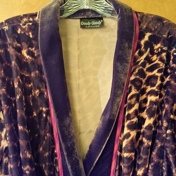 Goody Goody California ladies robe size L. - Picture 2 of 10